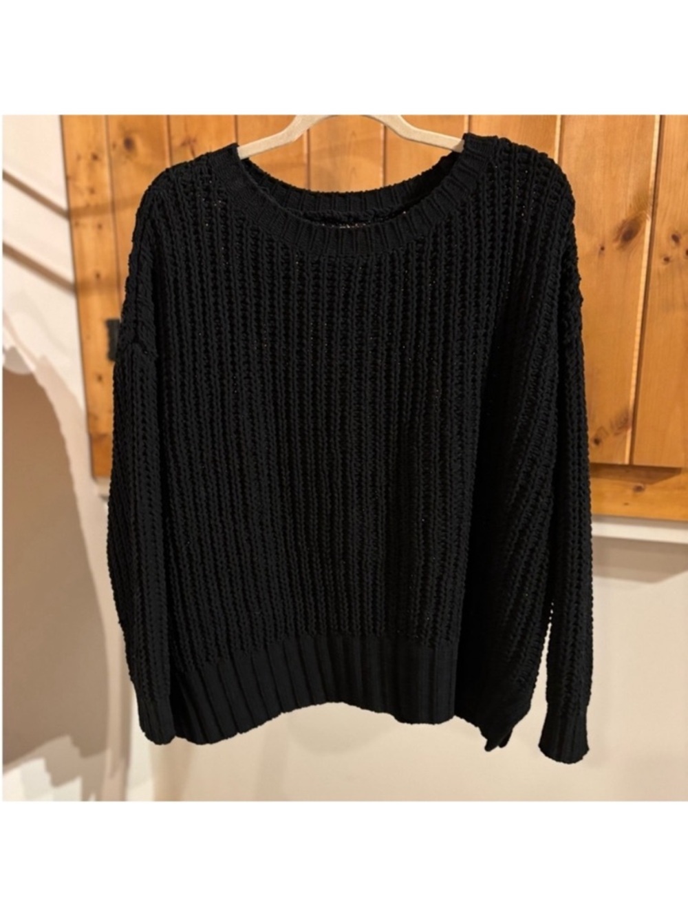 American Eagle Outfitters Black Ribbed Crew Sweater